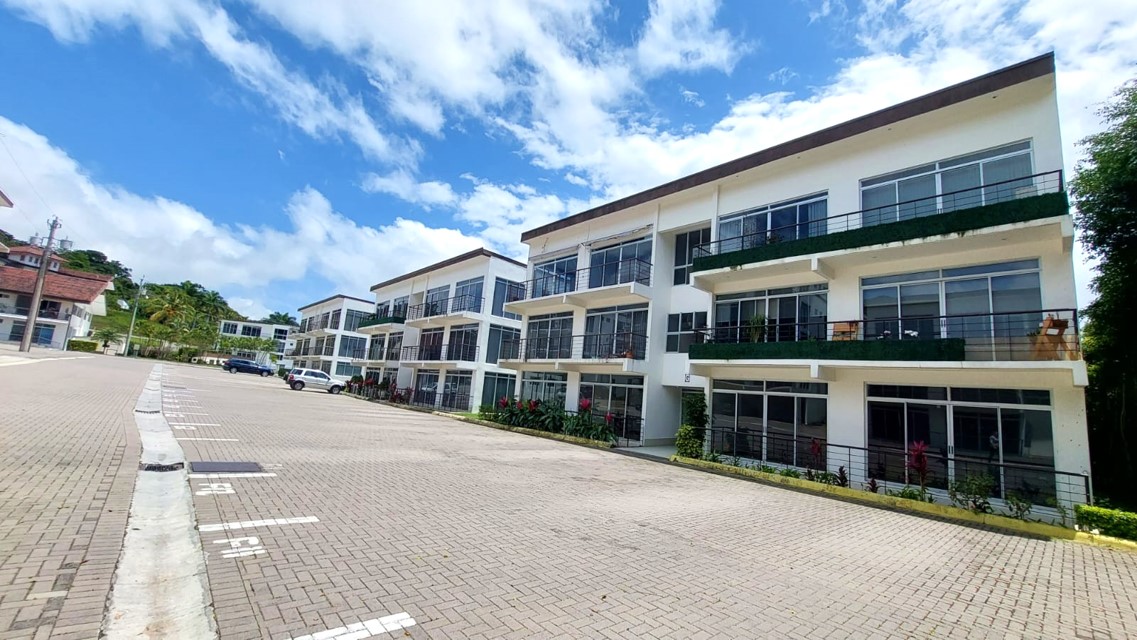 Apartamento en Venta, ubicado en Condominio Panorama