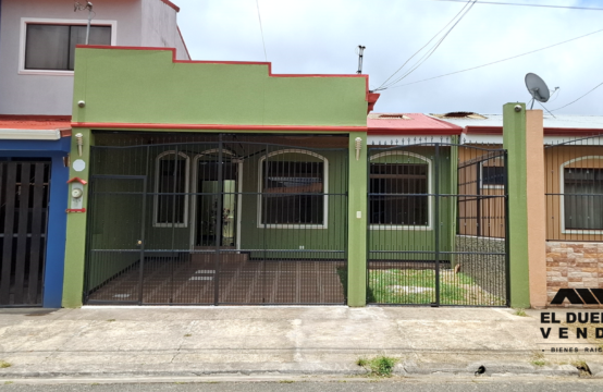 Casa en Venta, en Dulce Nombre de Cartago, Residencial Valle de Los Helechos